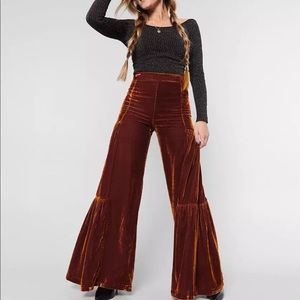 By Free people Say La Vie Wide Leg Velvet Pant